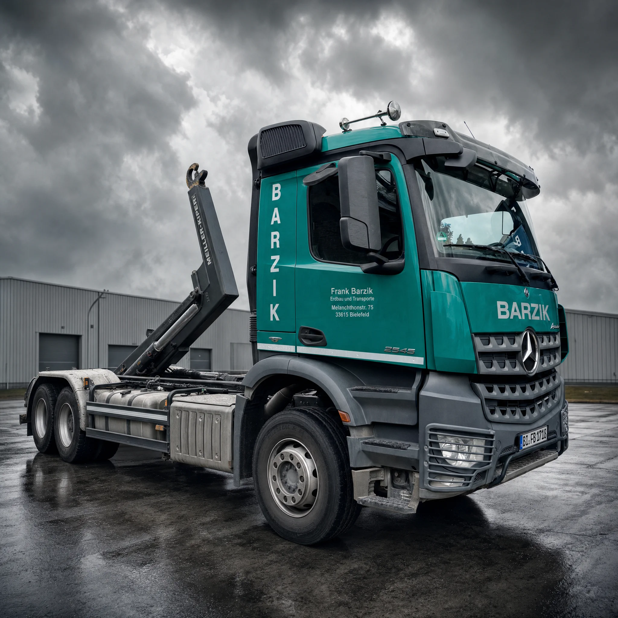 Mercedes Arocs grün · Abrollkipper